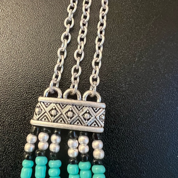 Southwestern Exotic Faux Turquoise & Crystal Beaded Western Statement Necklace - Picture 2 of 8